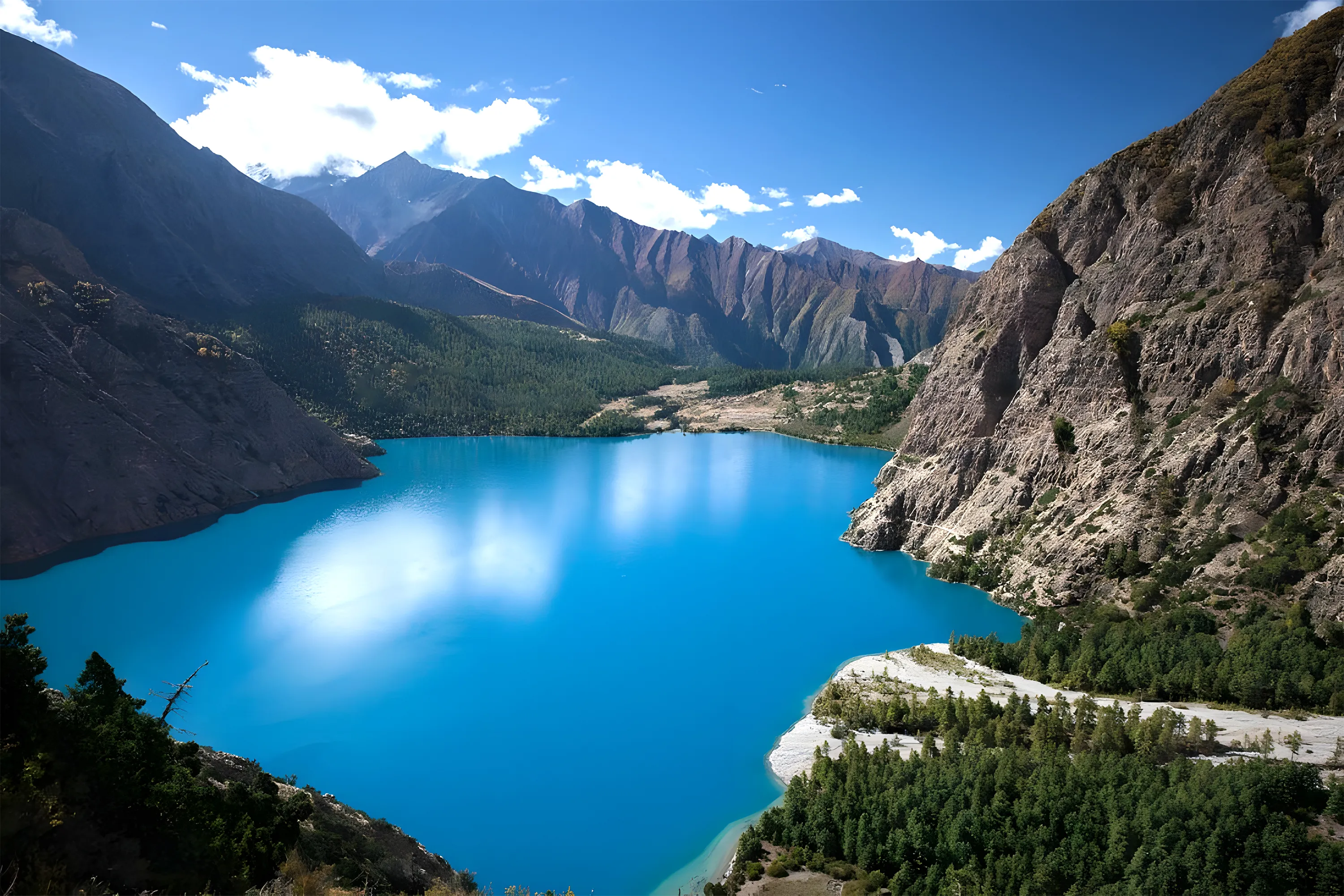 phoksundo lake