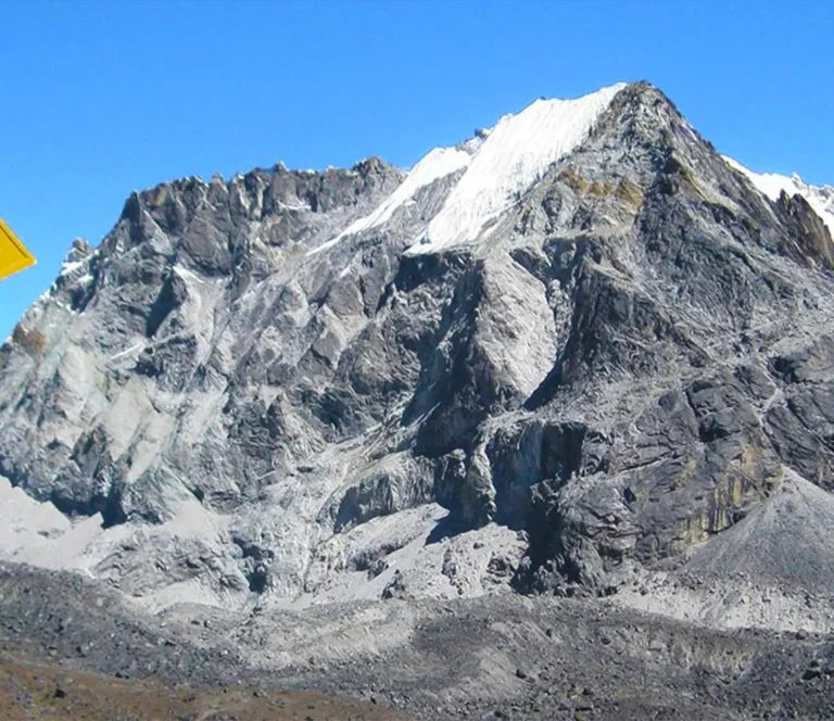 Cho La Pass